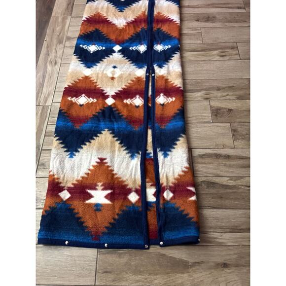 Biederlack Cuddle Wrap Snap Stadium Throw Aztec Tribal Blanket Zipper 77"x56" - Picture 8 of 15